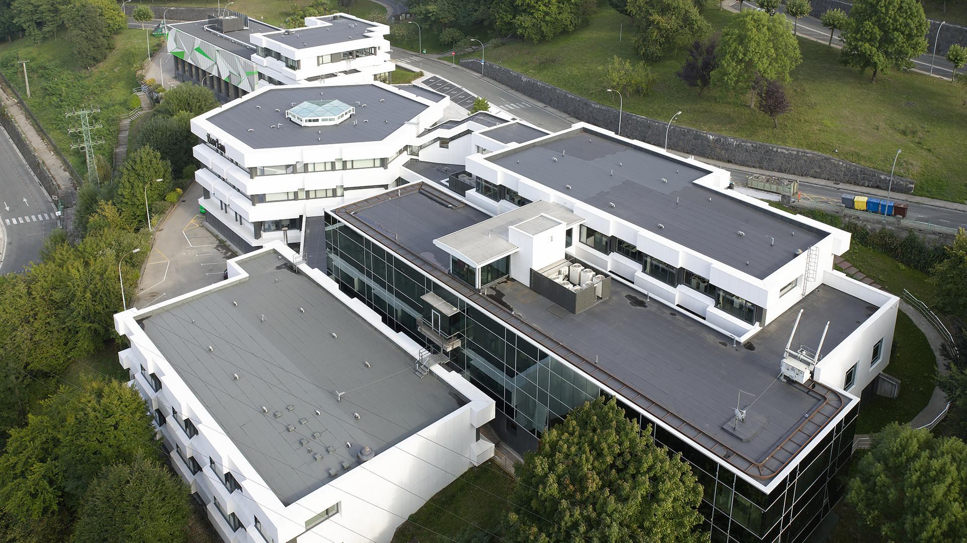 IKERLAN culmina el proyecto de renovación de su sede central de la mano de LKS KREAN y Ulma Architectural Solutions IKERLAN culmina el proyecto de renovación de su sede central de la mano de LKS KREAN y Ulma Architectural Solutions