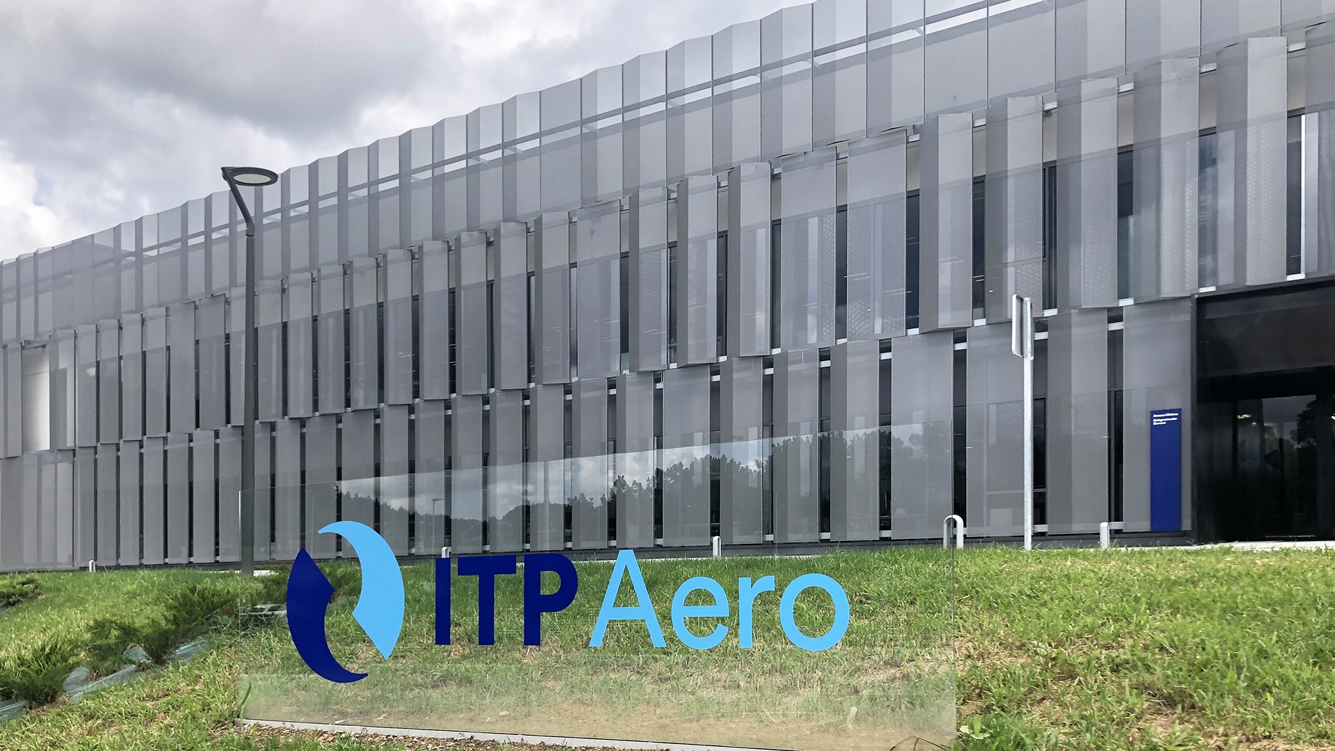Inaugurada la nueva planta de producción de ITP Aero proyectada y dirigida por LKS KREAN Inaugurada la nueva planta de producción de ITP Aero proyectada y dirigida por LKS KREAN
