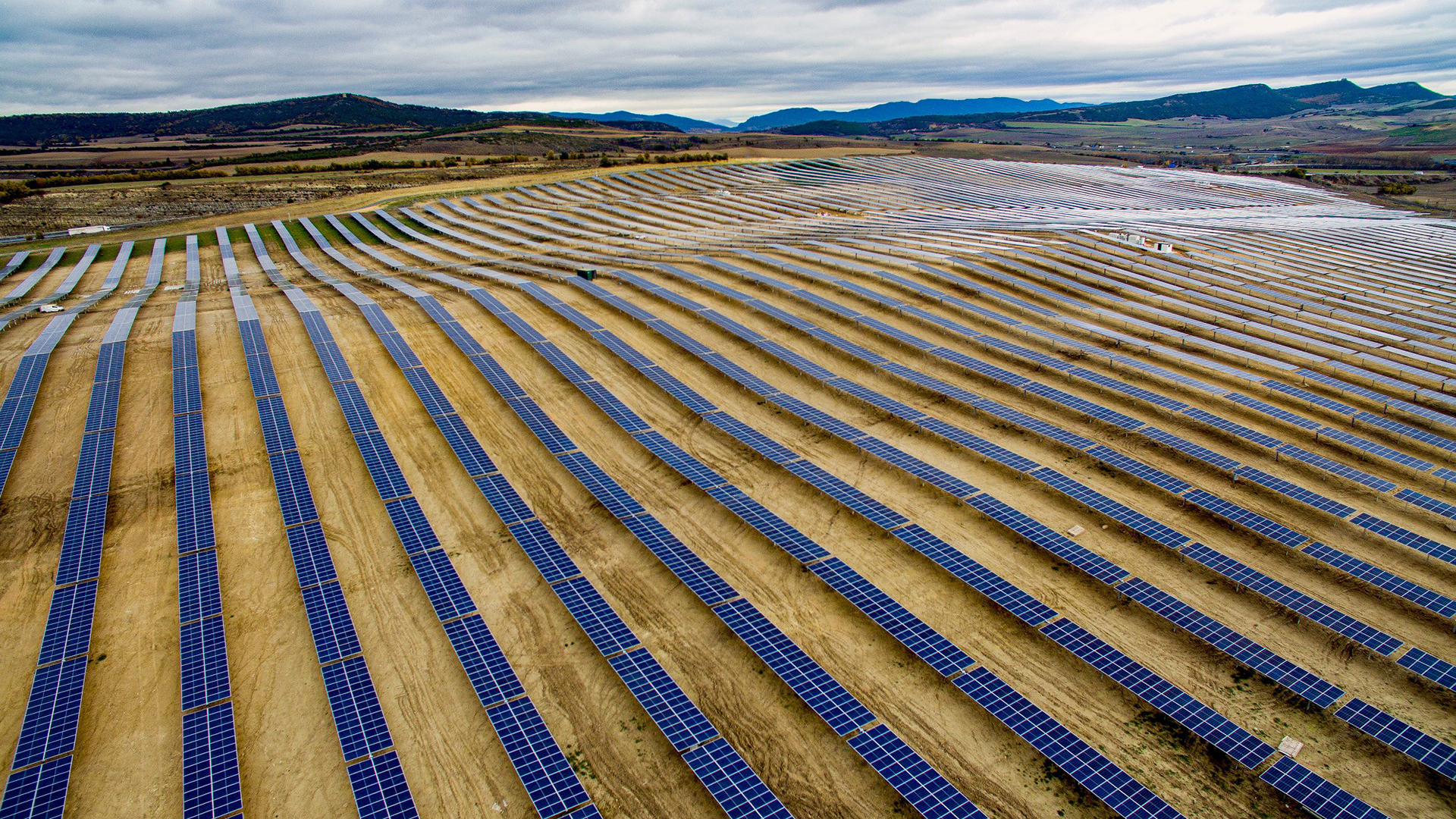 EKIAN, la mayor planta solar de Euskadi, echa a andar EKIAN, la mayor planta solar de Euskadi, echa a andar
