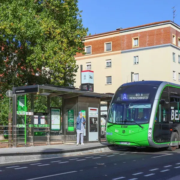 INTELLIGENT ELECTRIC BUS SYSTEM