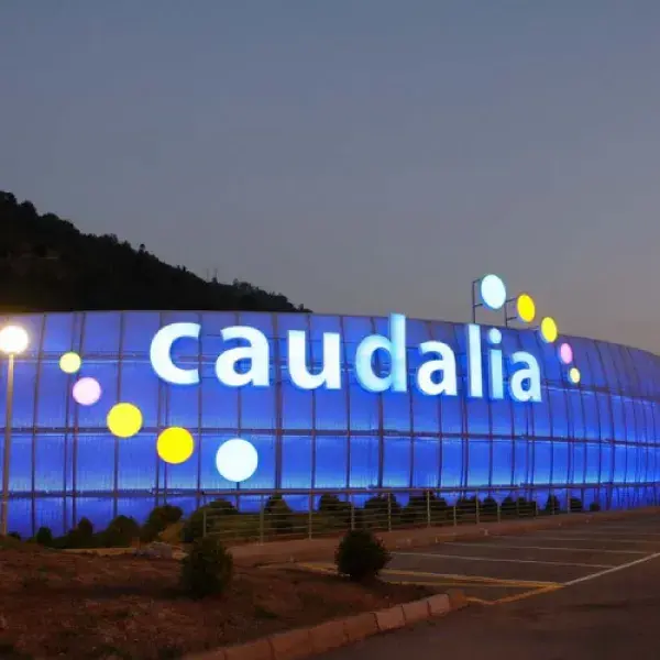 CAUDALIA SHOPPING CENTRE 