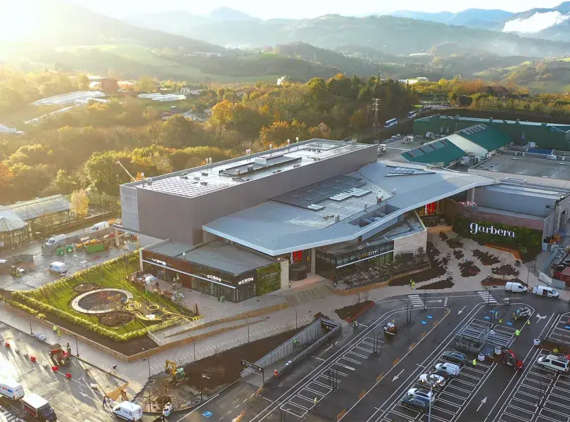 Inaugurada la fase 2 de la ampliación del Centro Comercial Garbera