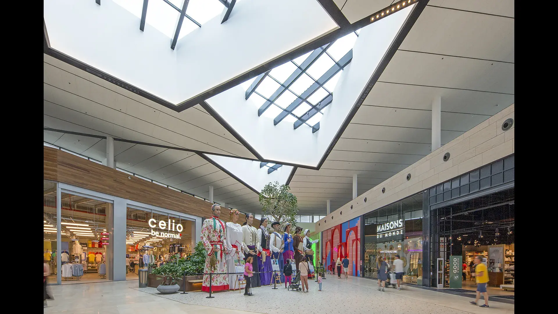 CENTRO COMERCIAL GARBERA - AMPLIACIÓN