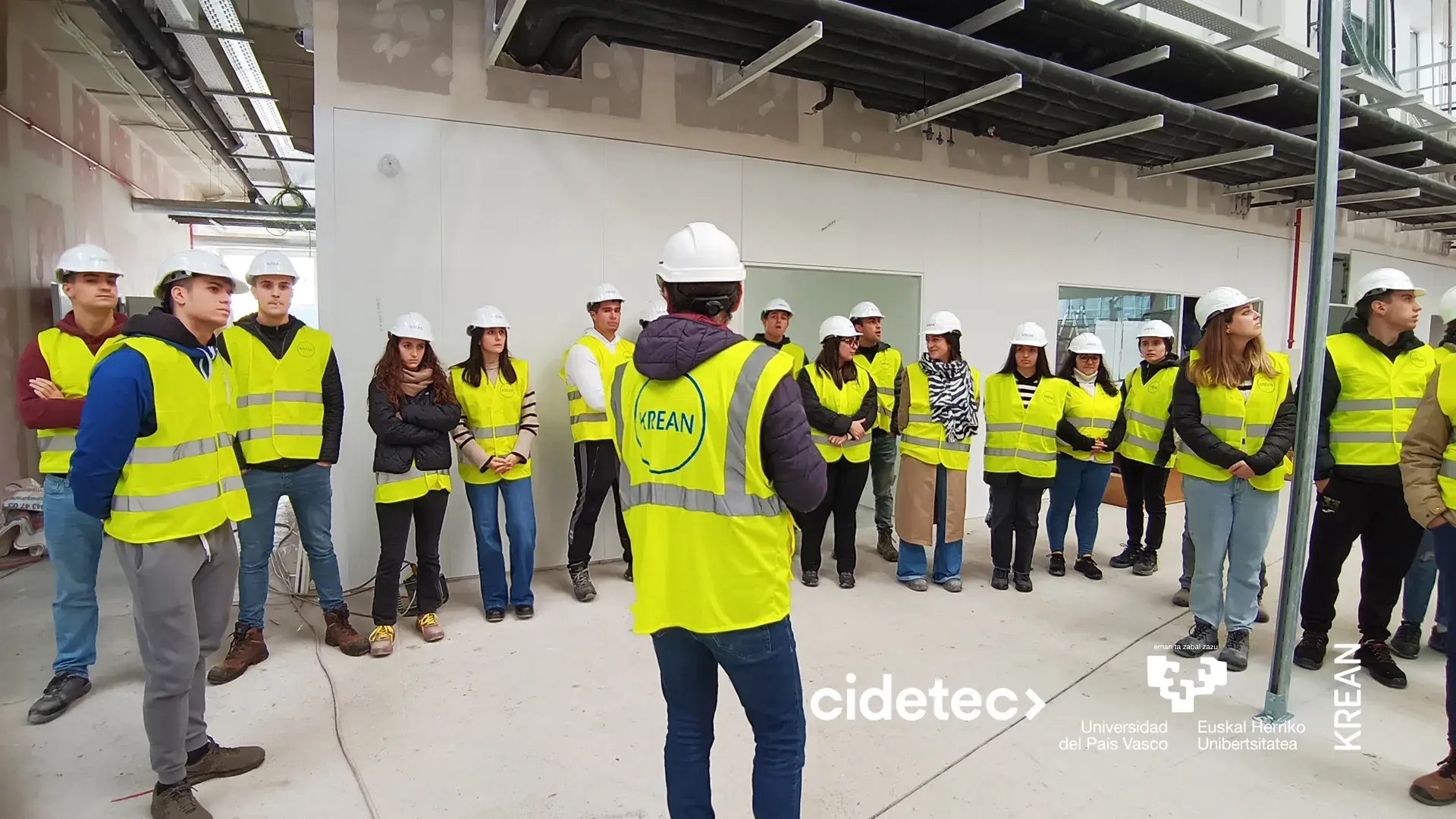 KREAN_Obra_Bisitak_estudianteak