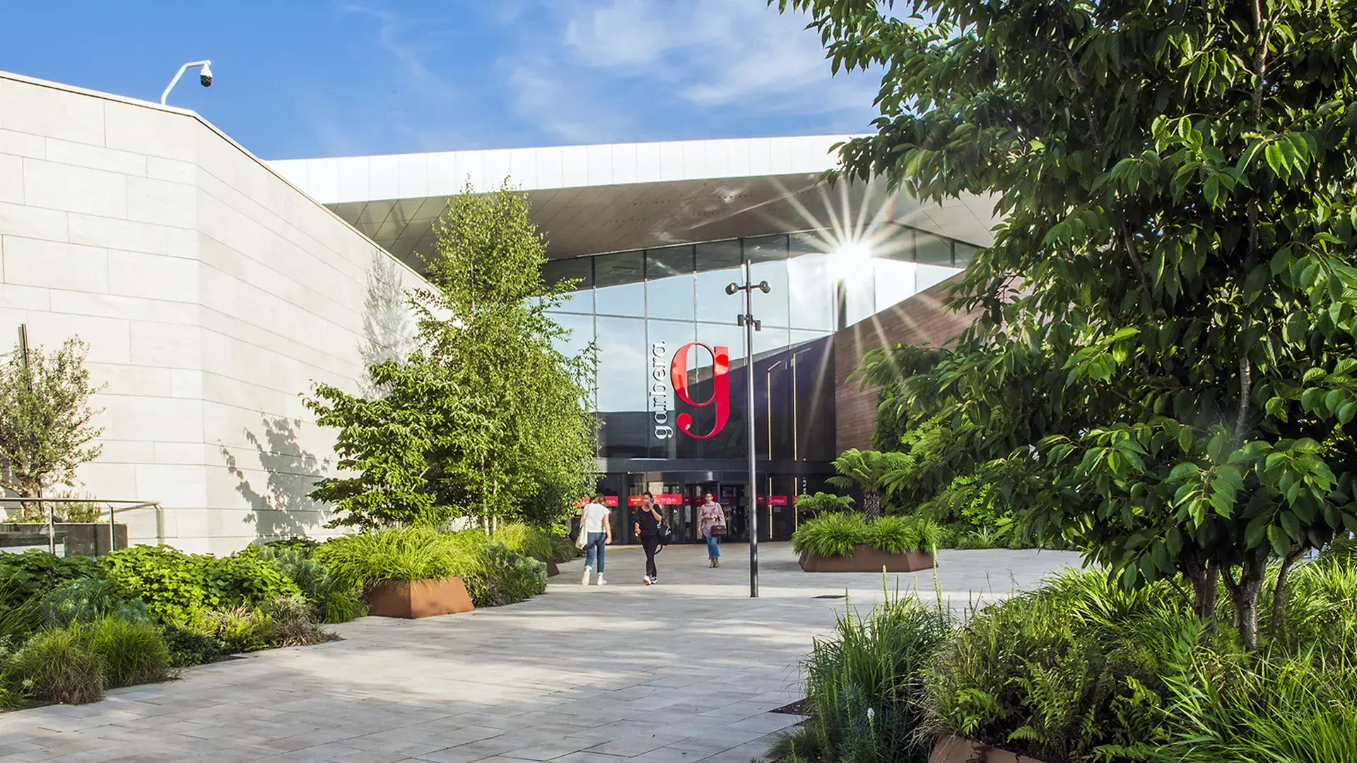 CENTRO COMERCIAL GARBERA - AMPLIACIÓN